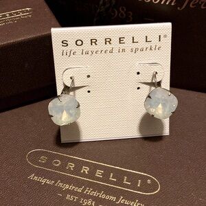 Sorrelli Single Drop Crystal Dangle Earrings (White stone/ antique silver metal)